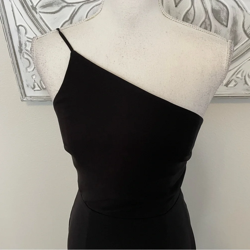 AMSALE Sloan Black Gown, Size 2 - Picture 7 of 13